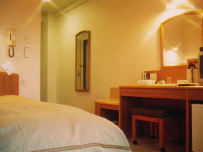 Business Inn Umesaki - Vacation Stay 63382V Nagasu Buitenkant foto