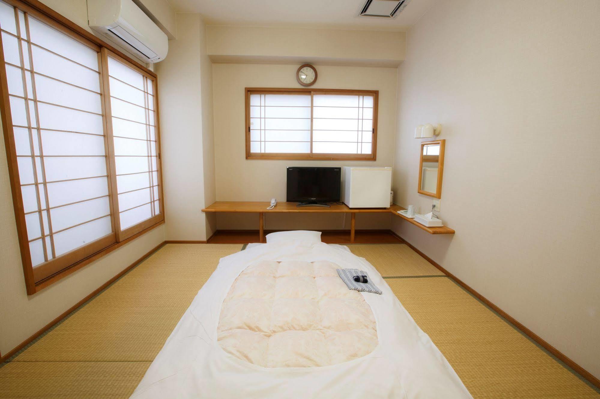 Business Inn Umesaki - Vacation Stay 63382V Nagasu Buitenkant foto